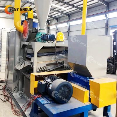 Machine voor het recyclen van kabelschroot met een hoog afscheidingspercentage voor het scheiden van koper en kunststof