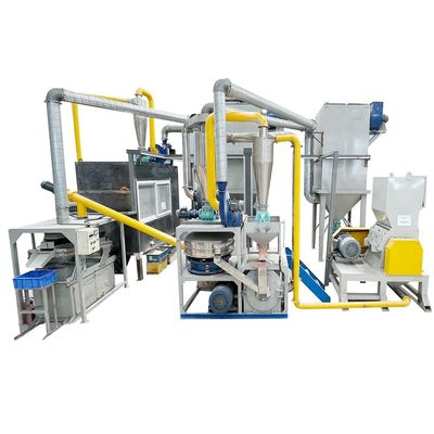 PLC-kerncomponenten die worden gebruikt in een koperrecyclinginstallatie voor het recyclen van PCB-afval