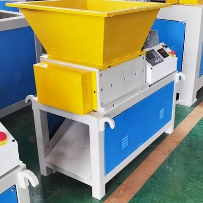 Mini-afvalmachine voor het versnipperen van plastic flessen Dubbele schacht versnipper voor efficiënte recycling