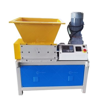 Compact ontwerp 380V/50Hz Spanning Mini Double Shaft Shredder voor kleine productie