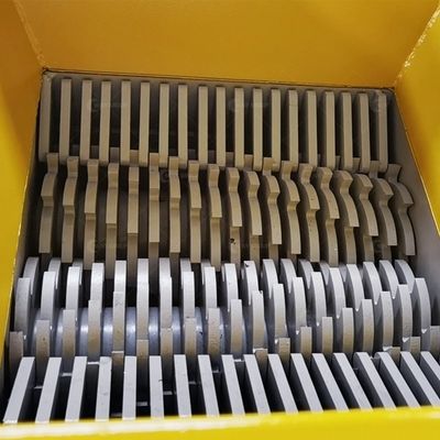 800-5000 kg/uur capaciteit Kleine dubbele schacht versnipper voor papier om aan de behoeften van de klant te voldoen